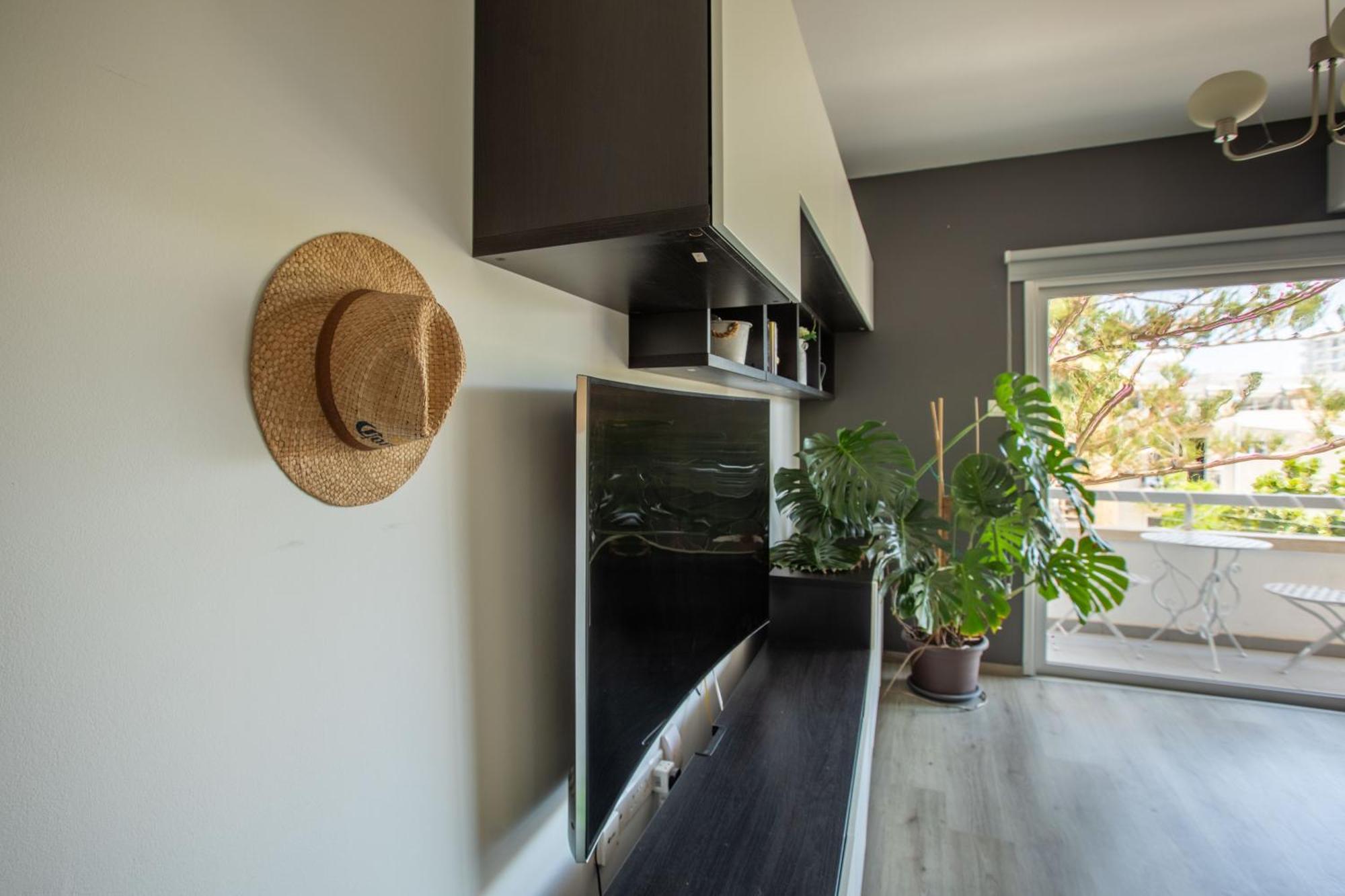 Neapolis Residence Spacious Quiet Near Beach Лимасол Екстериор снимка