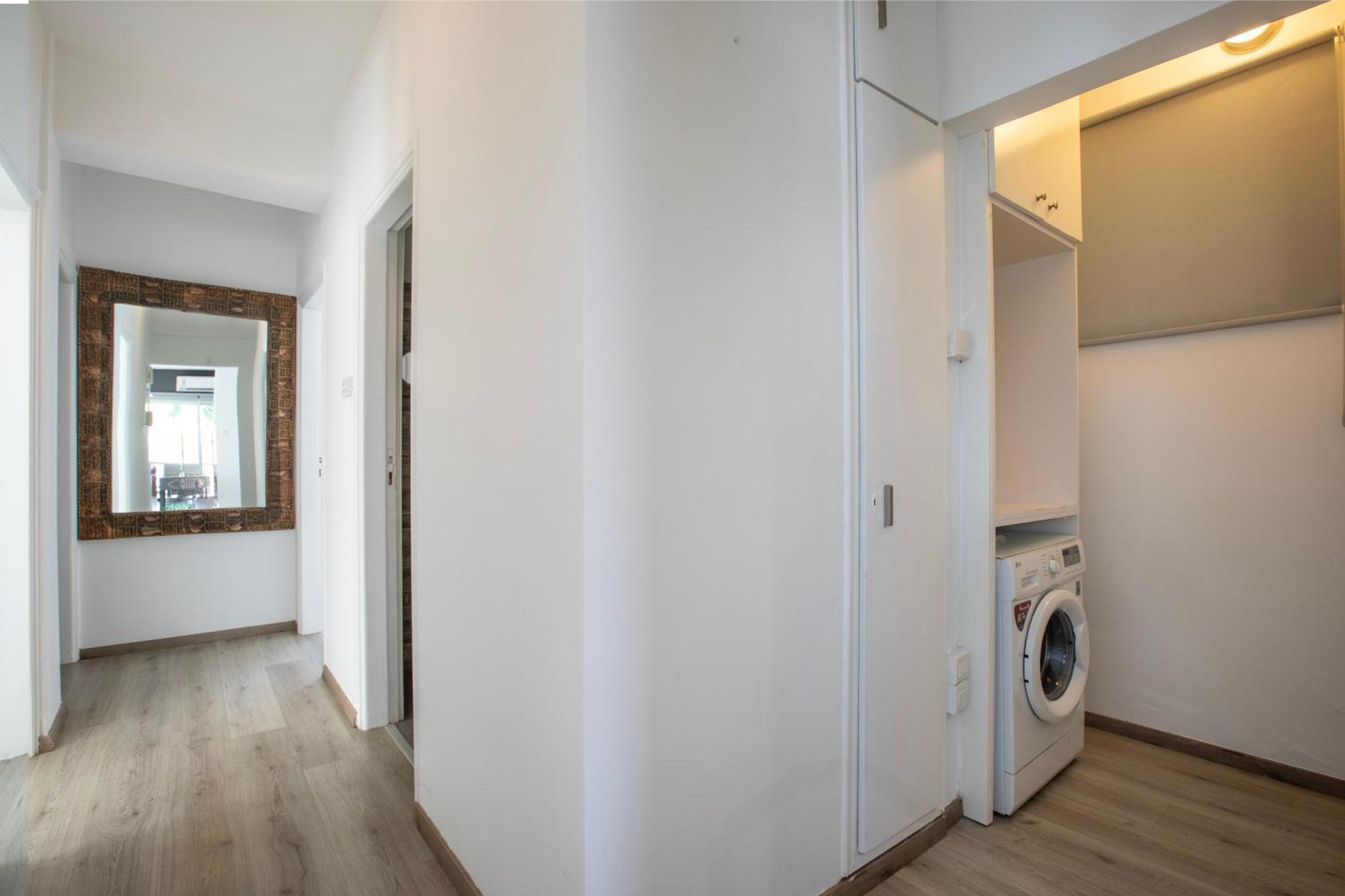 Neapolis Residence Spacious Quiet Near Beach Лимасол Екстериор снимка