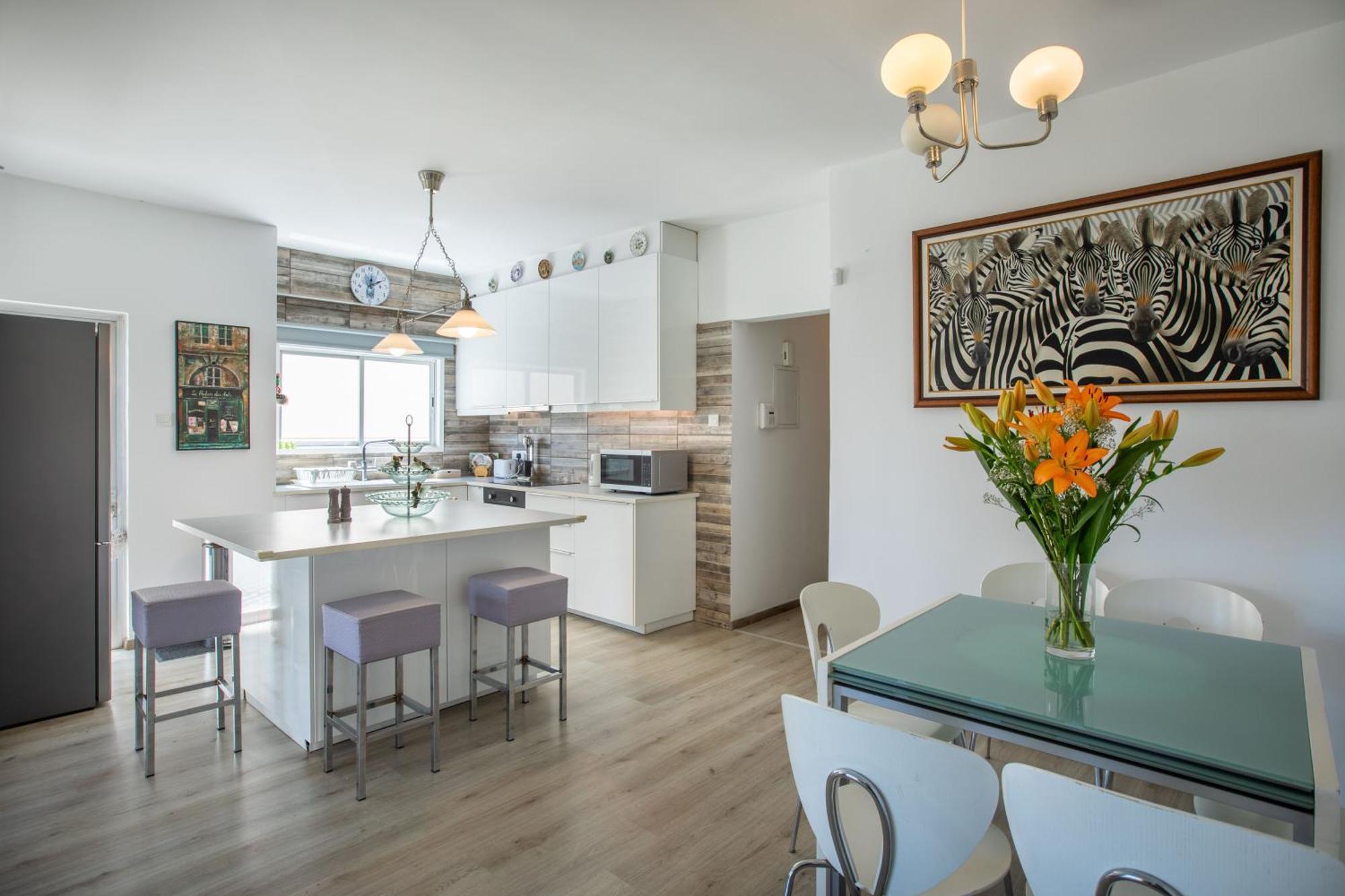 Neapolis Residence Spacious Quiet Near Beach Лимасол Екстериор снимка