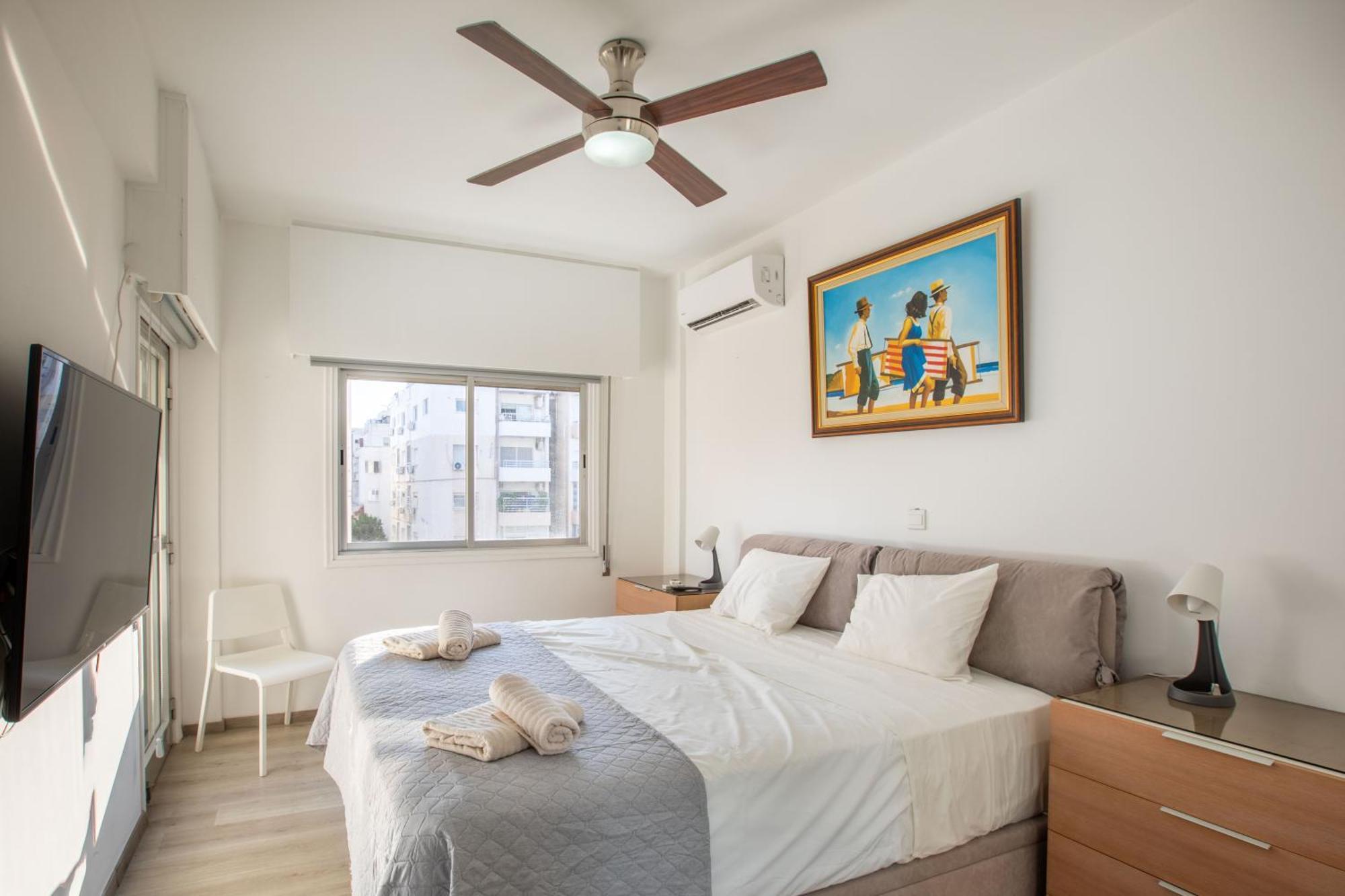 Neapolis Residence Spacious Quiet Near Beach Лимасол Екстериор снимка